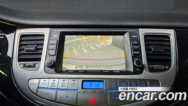 Hyundai Genesis 2011 thumb 12