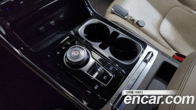 Kia Carnival 2021 thumb 10