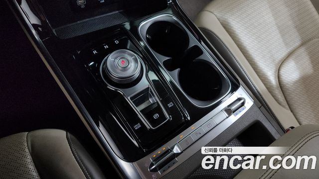 Kia Carnival 2021 thumb 10