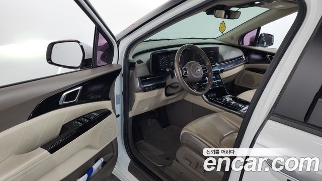 Kia Carnival 2021 thumb 11