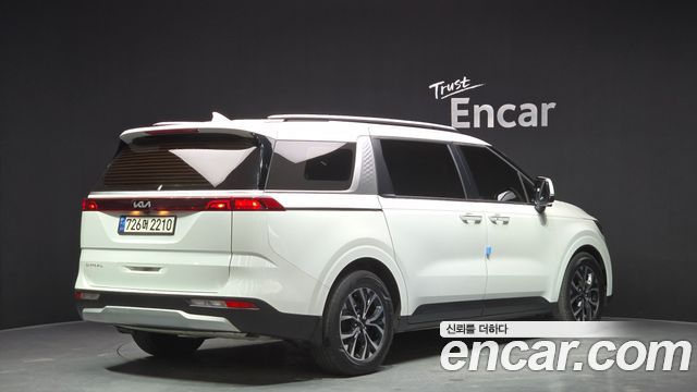 Kia Carnival 2022 thumb 3