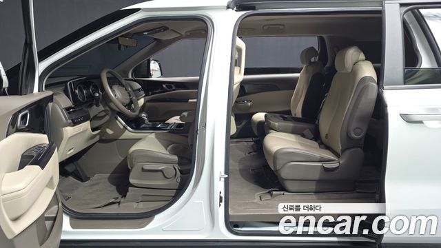 Kia Carnival 2022 thumb 11
