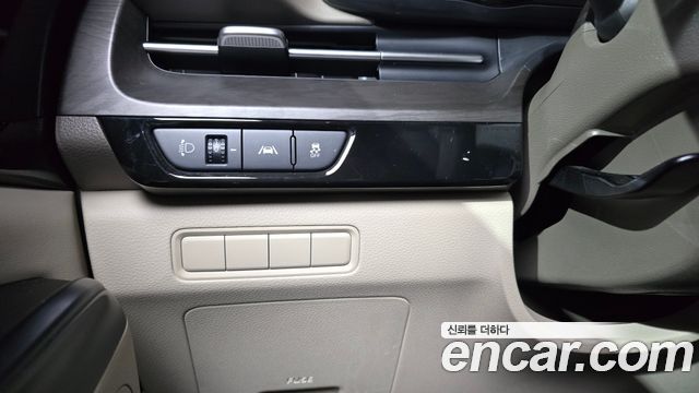 Kia Carnival 2022 thumb 12