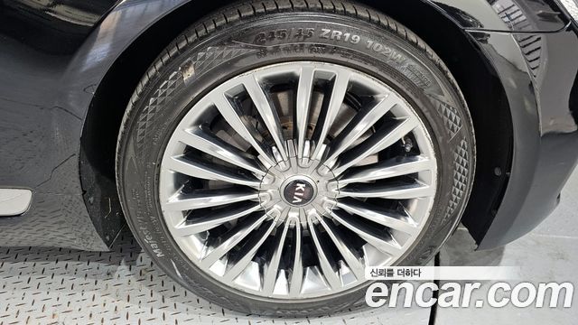 Kia K9 2018 thumb 6
