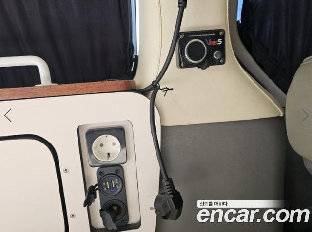 Hyundai Starex 2010 thumb 10