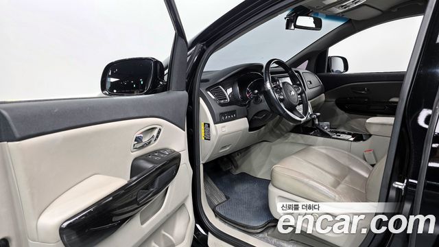 Kia Carnival 2019 thumb 11