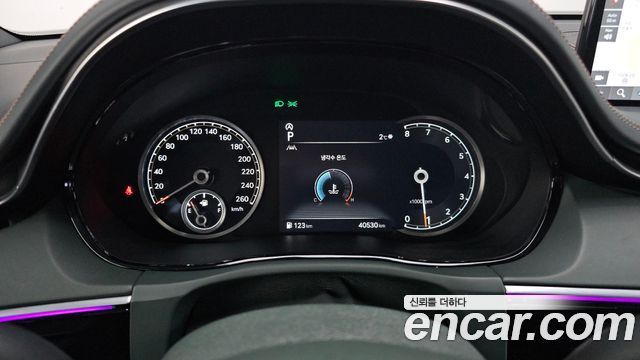 Genesis GV70 2021 thumb 8