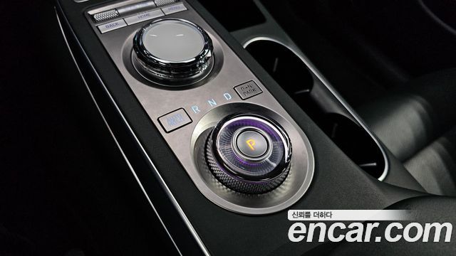 Genesis GV70 2021 thumb 9