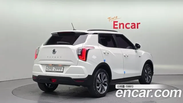 SsangYong Tivoli 2019 thumb 3
