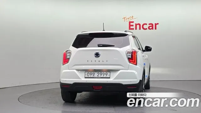 SsangYong Tivoli 2019 thumb 5
