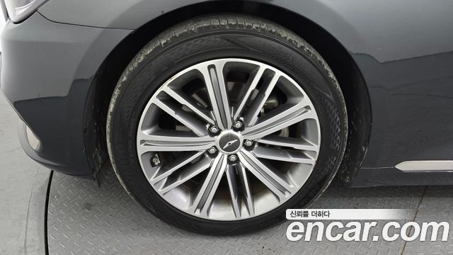 Genesis G80 2019 thumb 6