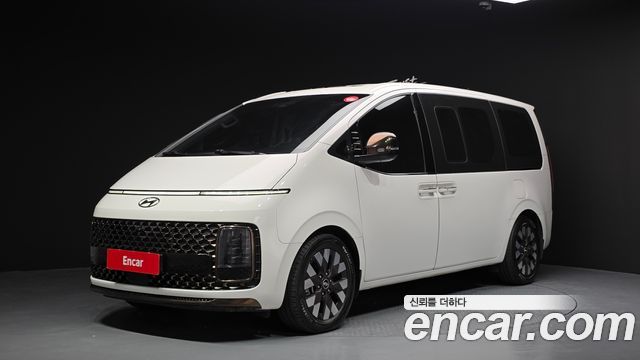 Hyundai Staria 2022 thumb 2