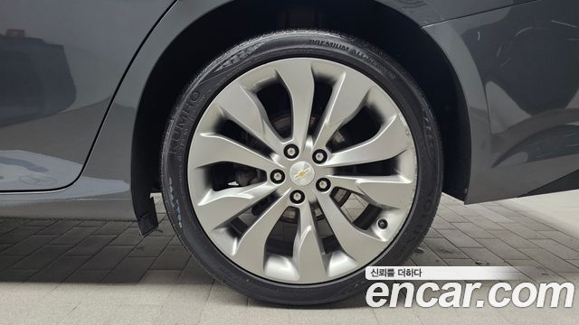 Chevrolet Malibu 2017 thumb 6