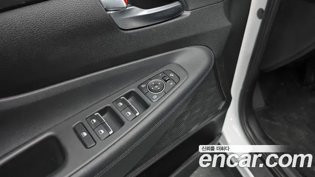 Hyundai Santa Fe 2020 thumb 12