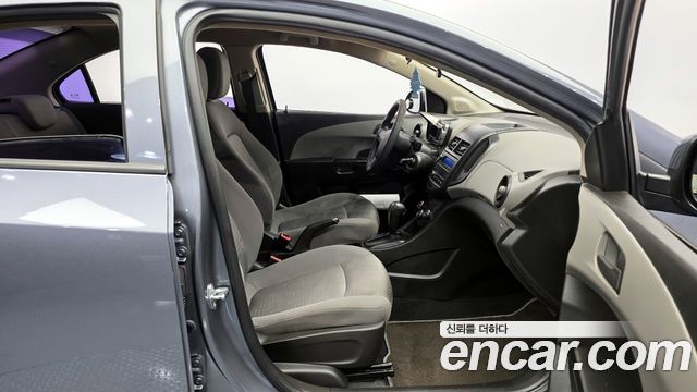 Chevrolet Aveo 2013 thumb 10