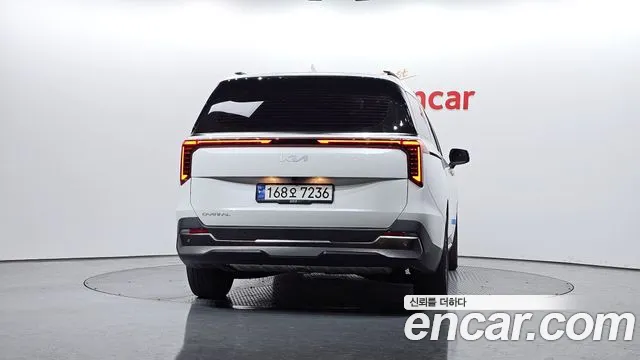 Kia Carnival 2024 thumb 4