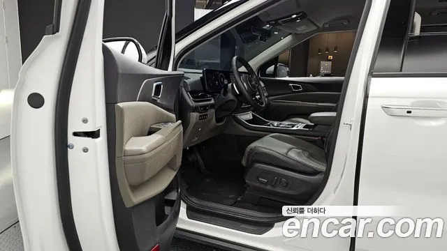 Kia Carnival 2024 thumb 10