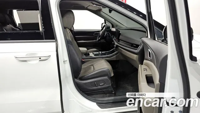Kia Carnival 2024 thumb 12