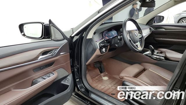 BMW 3 серии GT 2023 thumb 10