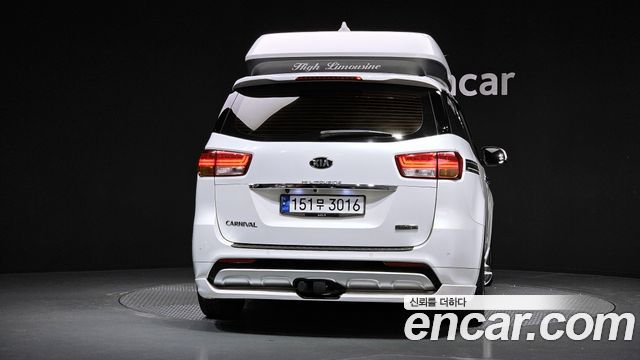 Kia Carnival 2017 thumb 5