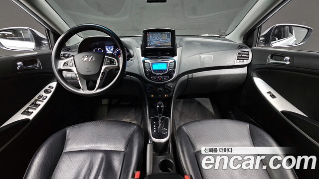 Hyundai Accent 2012 thumb 7