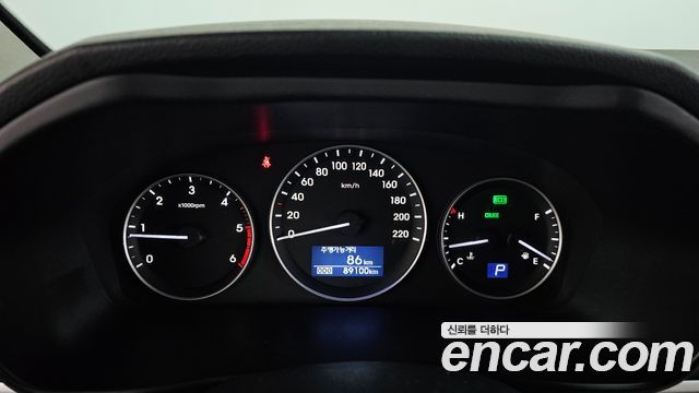 Hyundai Starex 2021 thumb 9