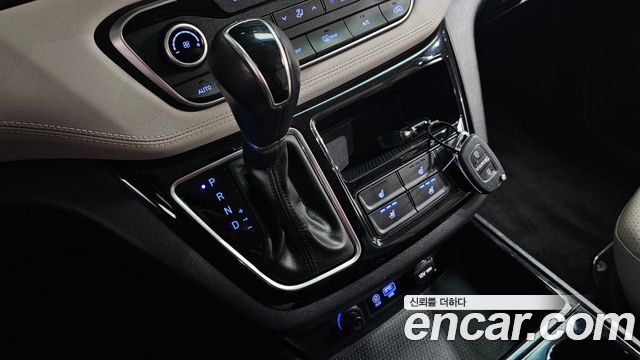 Hyundai Starex 2021 thumb 10