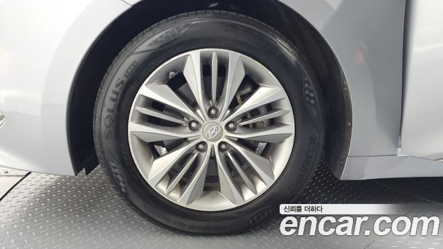 Hyundai Grandeur 2015 thumb 6