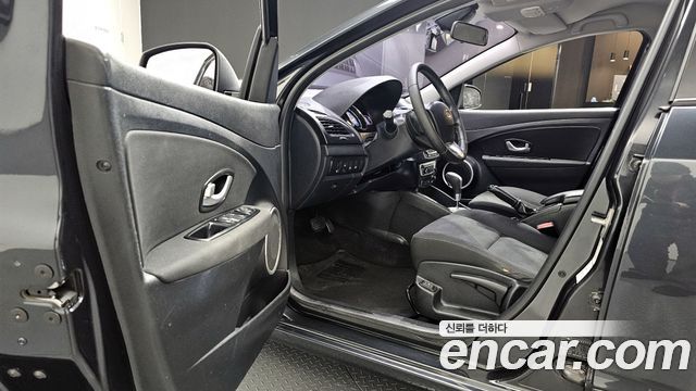 Renault Korea SM3 2015 thumb 11