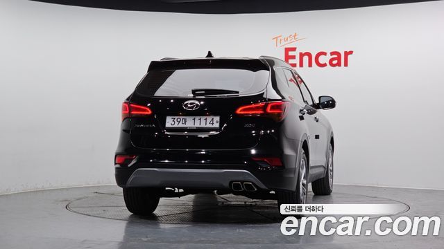 Hyundai Santa Fe 2017 thumb 5