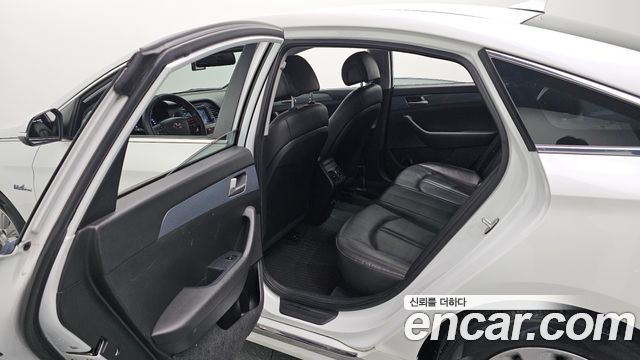 Hyundai Sonata 2016 thumb 11