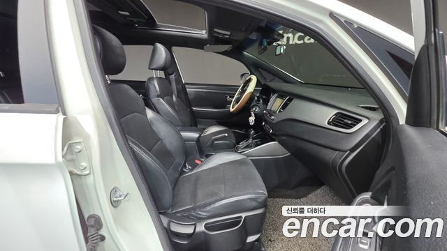 Kia Carens 2013 thumb 10