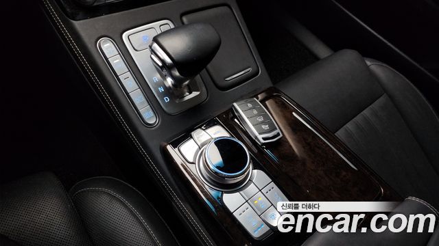 Genesis G90 2020 thumb 9