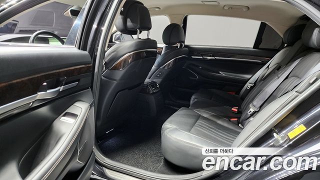 Genesis G90 2020 thumb 12