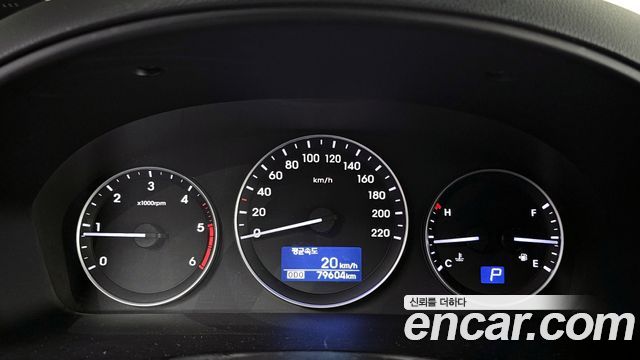 Hyundai Starex 2019 thumb 9