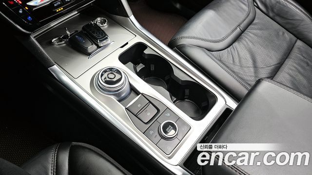 Ford Explorer 2023 thumb 10