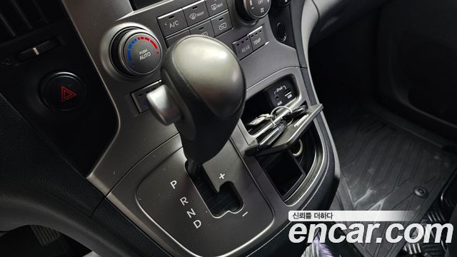 Hyundai Starex 2013 thumb 9