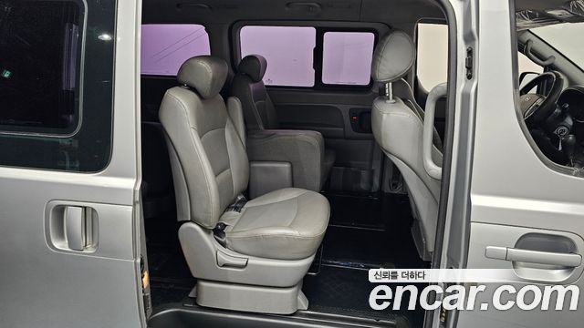 Hyundai Starex 2013 thumb 12