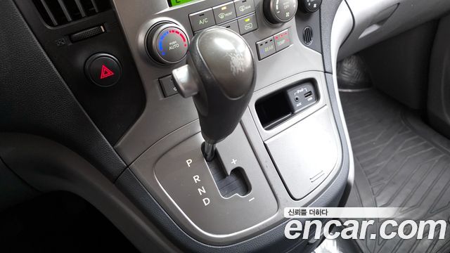 Hyundai Starex 2011 thumb 9