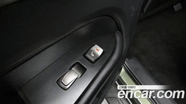 SsangYong Rexton 2023 thumb 12