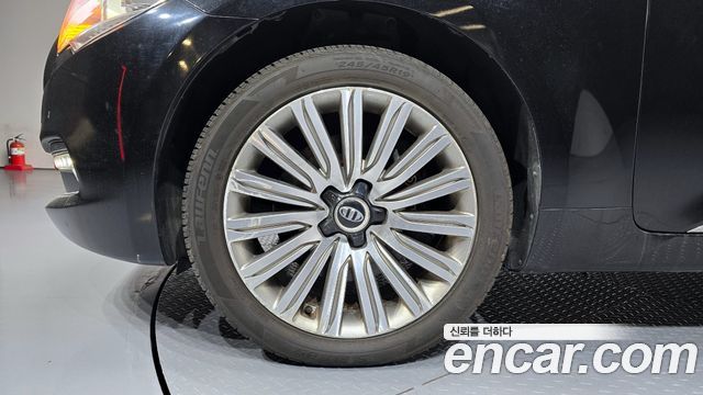 Kia K9 2013 thumb 5