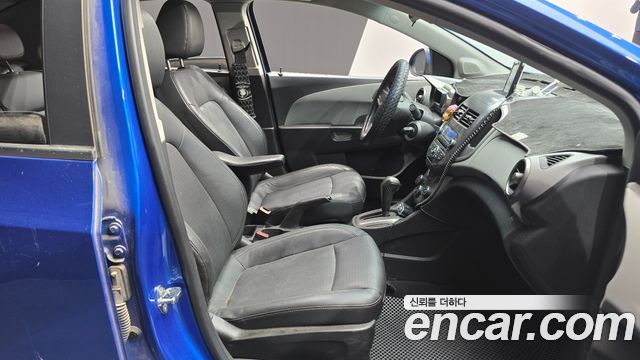 Chevrolet Aveo 2011 thumb 11