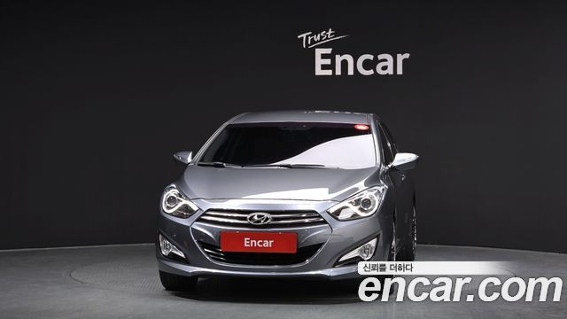 Hyundai i40 2012 thumb 3
