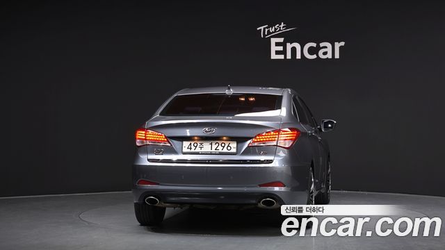 Hyundai i40 2012 thumb 4