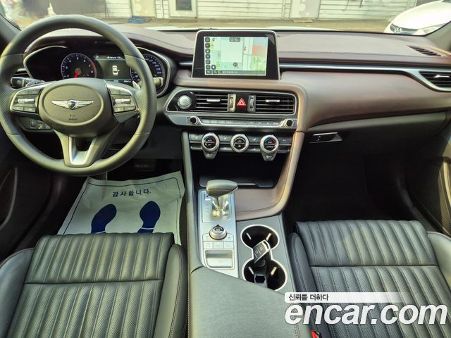 Genesis G70 2017 thumb 9