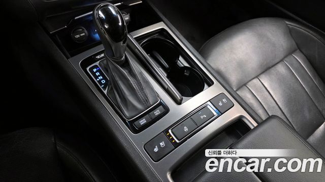 Hyundai Genesis 2015 thumb 10