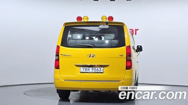 Hyundai Starex 2015 thumb 5