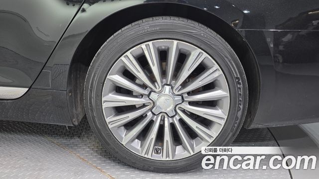 Kia K9 2015 thumb 5