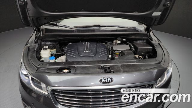Kia Carnival 2015 thumb 7