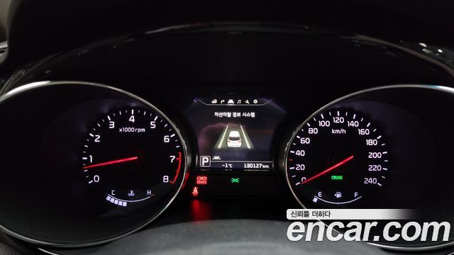 Kia Carnival 2015 thumb 9